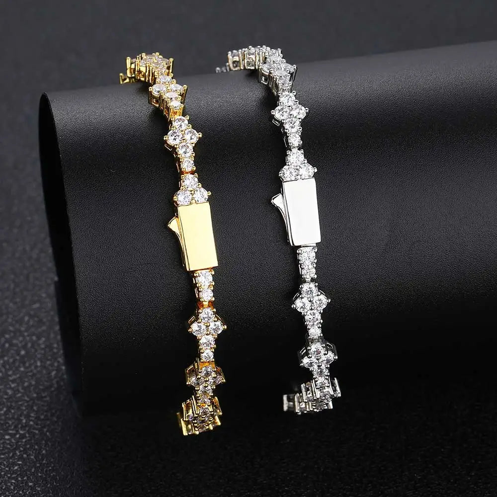 VVS MOISSANITE FLOWER TENNIS BRACELET