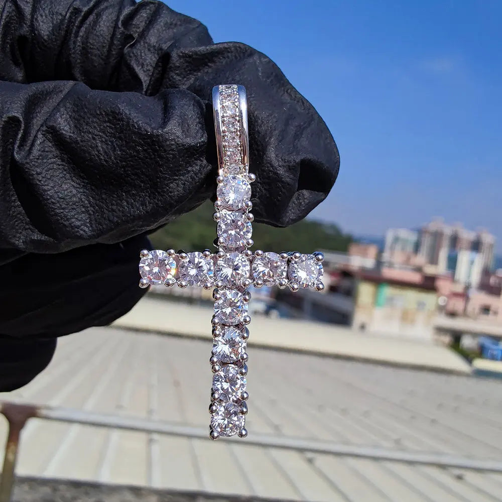 CROSS PENDANT NECKLACE - ONLY ICE